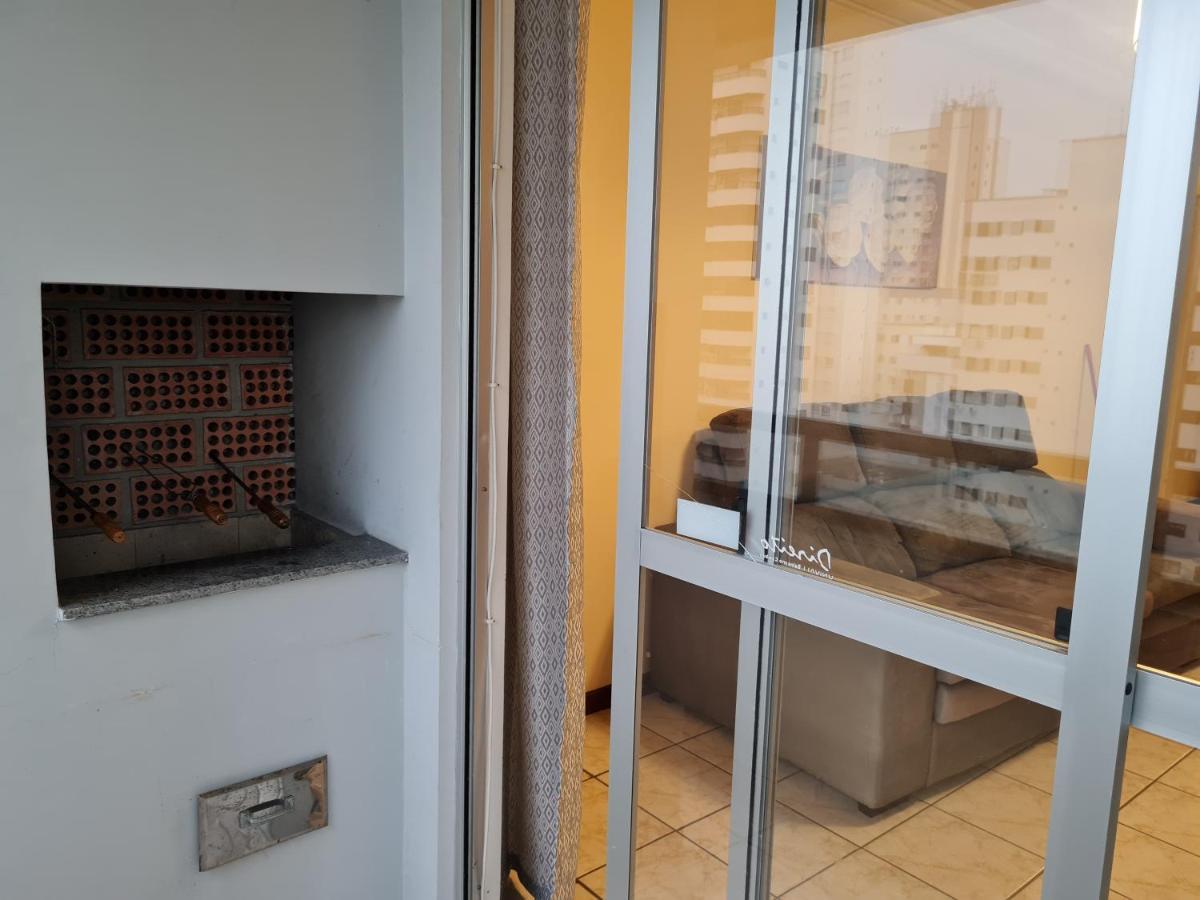Апартаменти Apartamento 2 Quartos Central Diferenciado Балнеаріу-Камборіу Екстер'єр фото