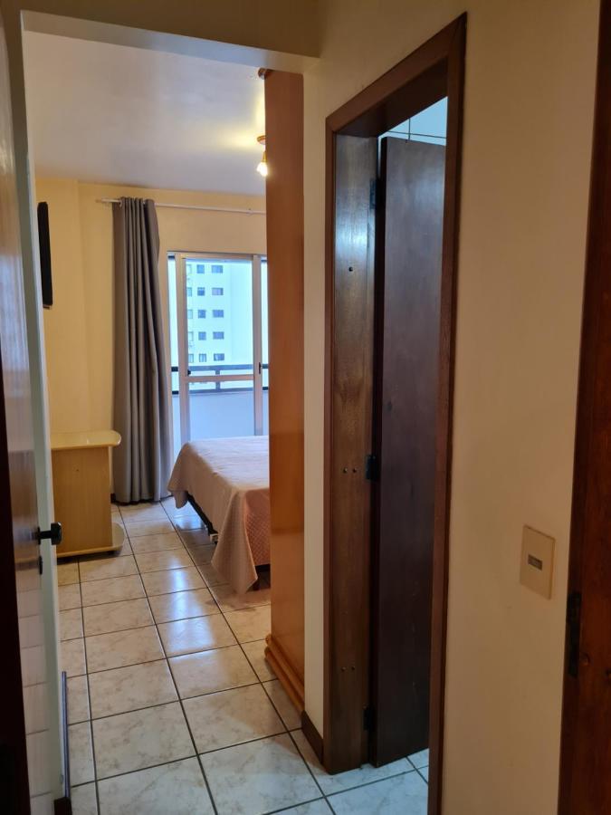 Апартаменти Apartamento 2 Quartos Central Diferenciado Балнеаріу-Камборіу Екстер'єр фото